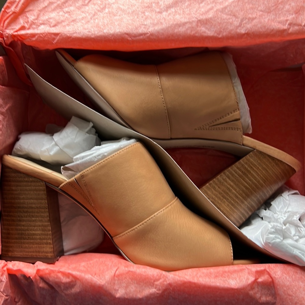 BNIB Sole Society camel mules